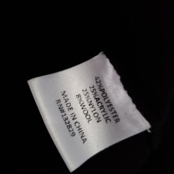 Lovers + Friends Black Kade Cutout Shoulder Mock Neck Sweater Size L - Picture 6 of 6